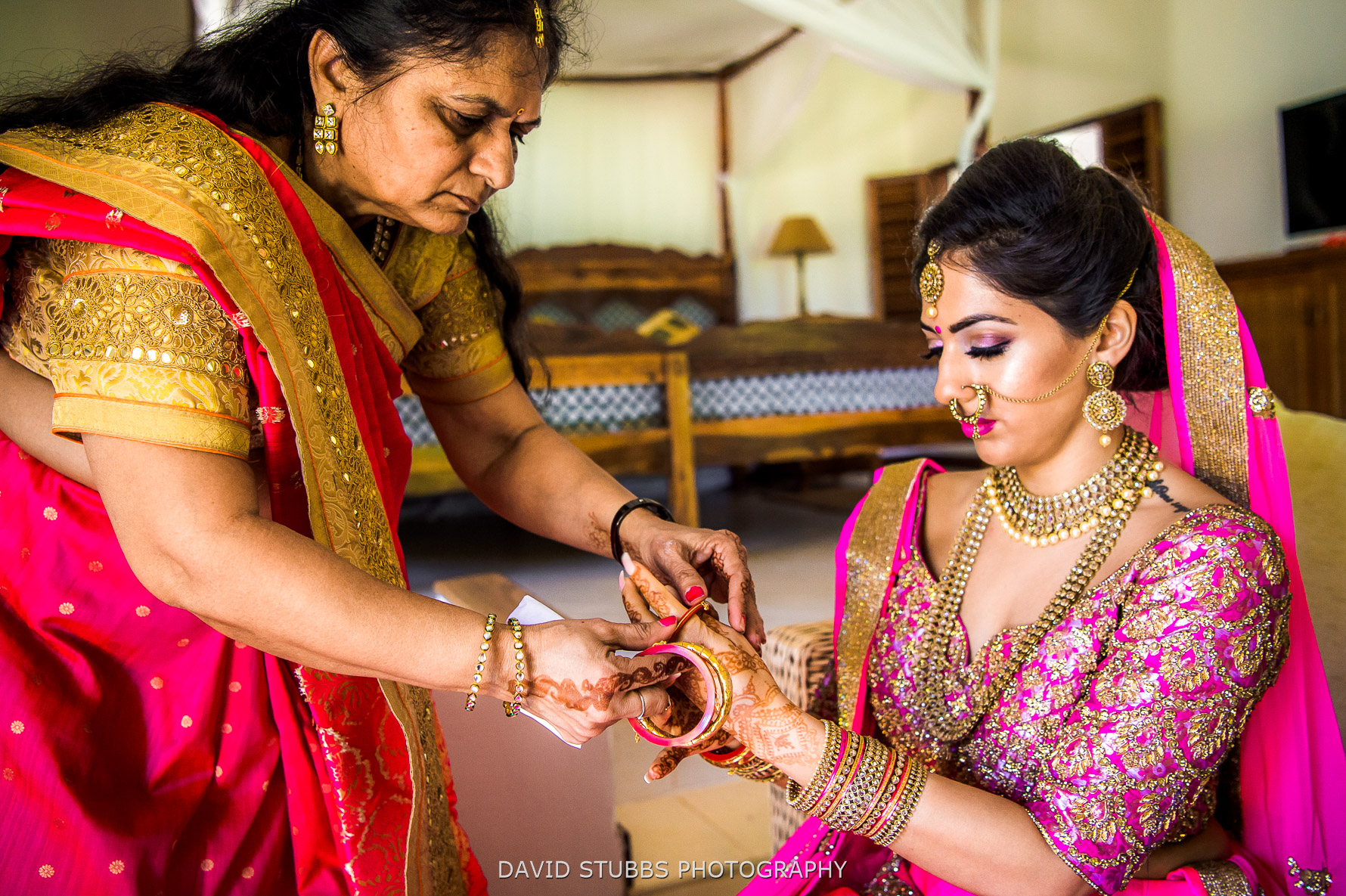 bride and jewelry 